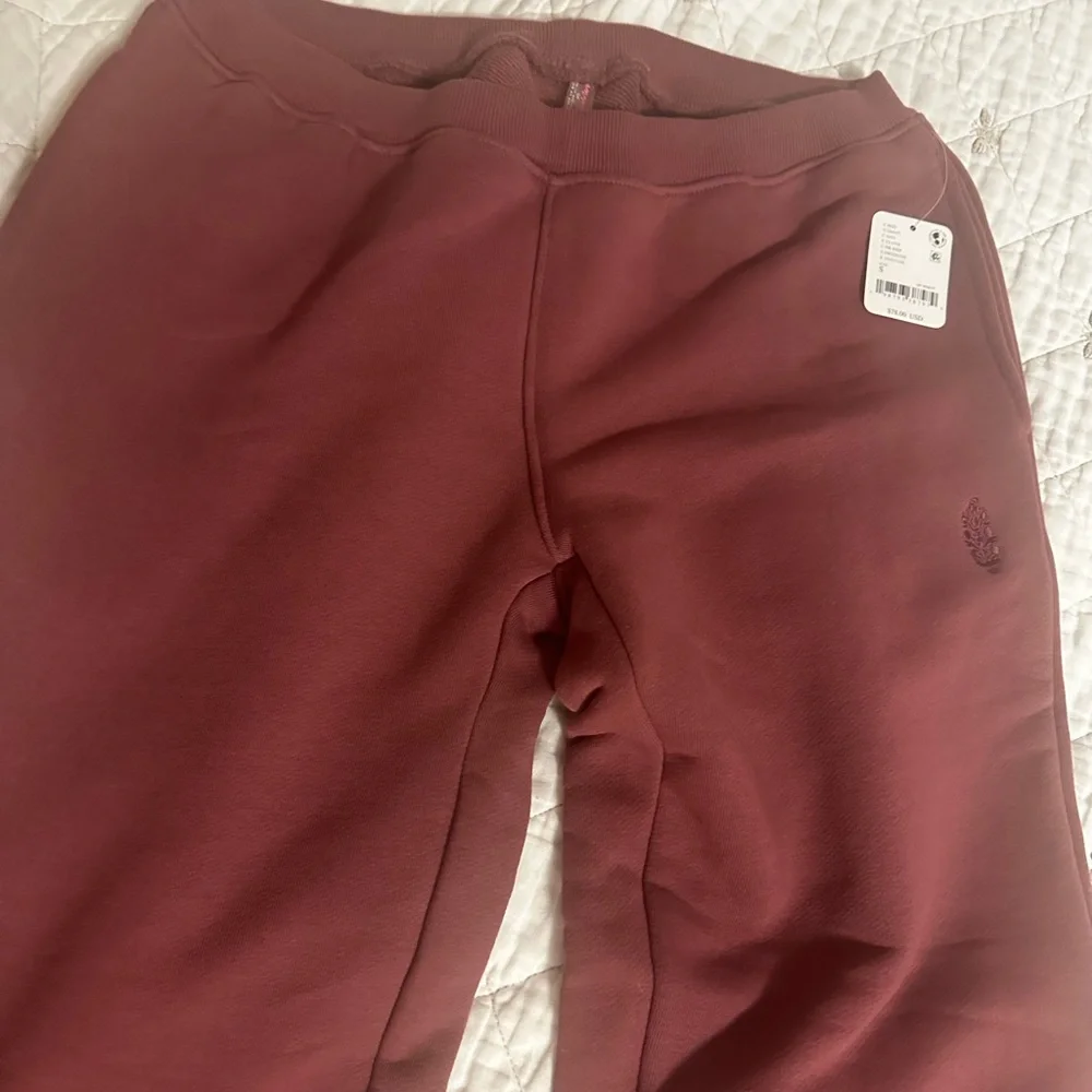 Stance flare sweat pants by FP MVMT - Picture 4 of 7